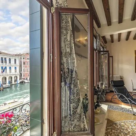 Rialto Grand Canal By Wonderful Italy * Venedig