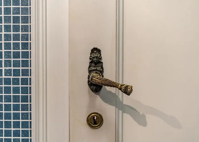 Rialto Grand Canal By Wonderful Italy * Venezia