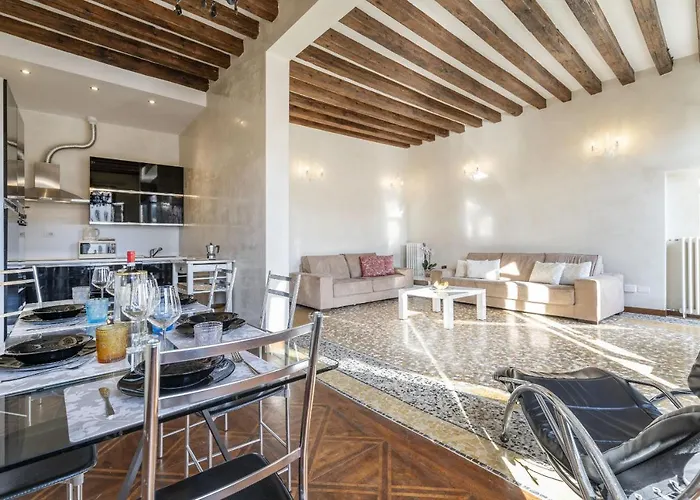 Rialto Grand Canal By Wonderful Italy Venezia