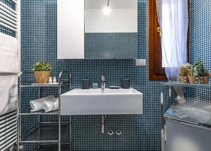 Rialto Grand Canal By Wonderful Italy * Venezia