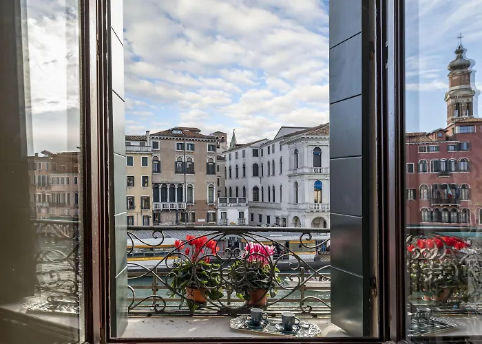 Rialto Grand Canal By Wonderful Italy Venezia